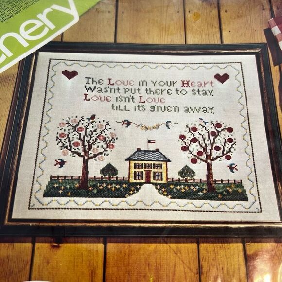 Spinnerin Stitchery Kit Love Isn’t Love Til It’s Given Away Veva Wood Crewel NIP - Picture 7 of 7